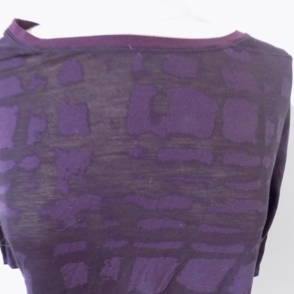 LULULEMON Plum Print Hi-Low Top, 4 - Picture 2 of 5